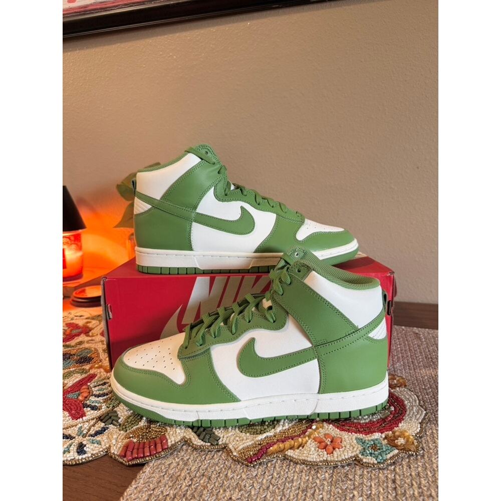 Nike Dunk High Chlorophyll Green Sail Volt Strike Light Bone White DD1869 300